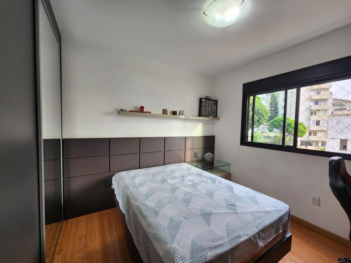 Apartamento à venda com 4 quartos, 176m² - Foto 17