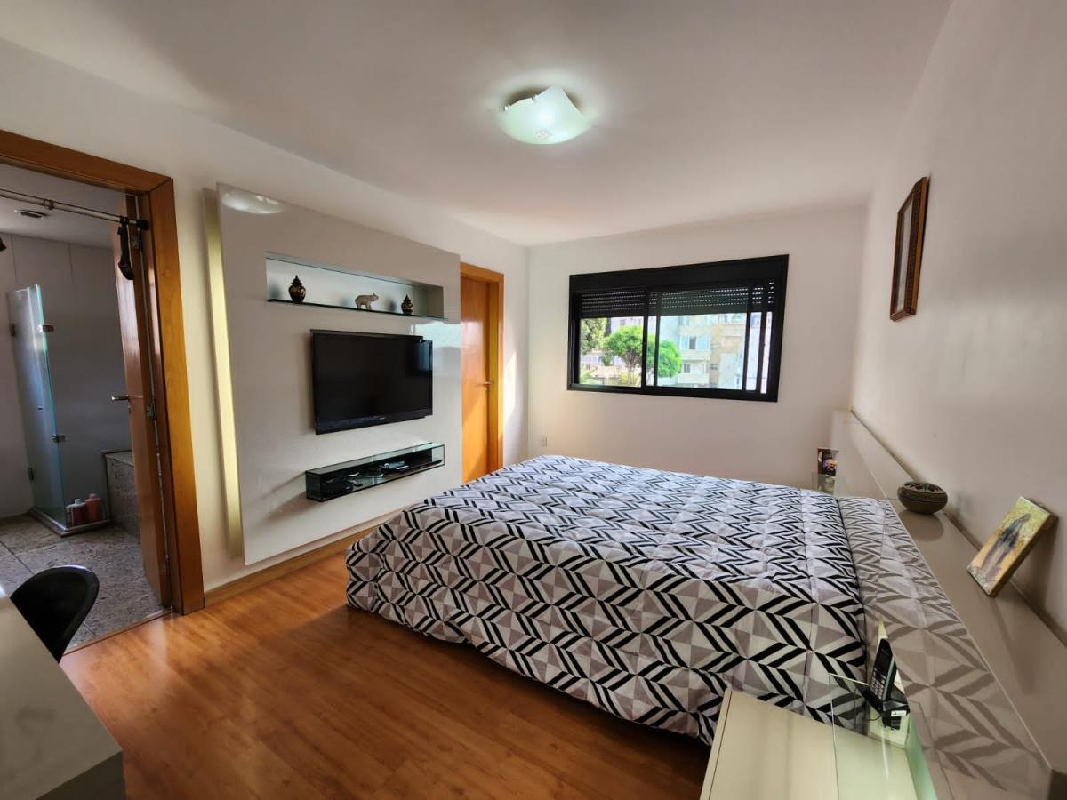 Apartamento à venda com 4 quartos, 176m² - Foto 19