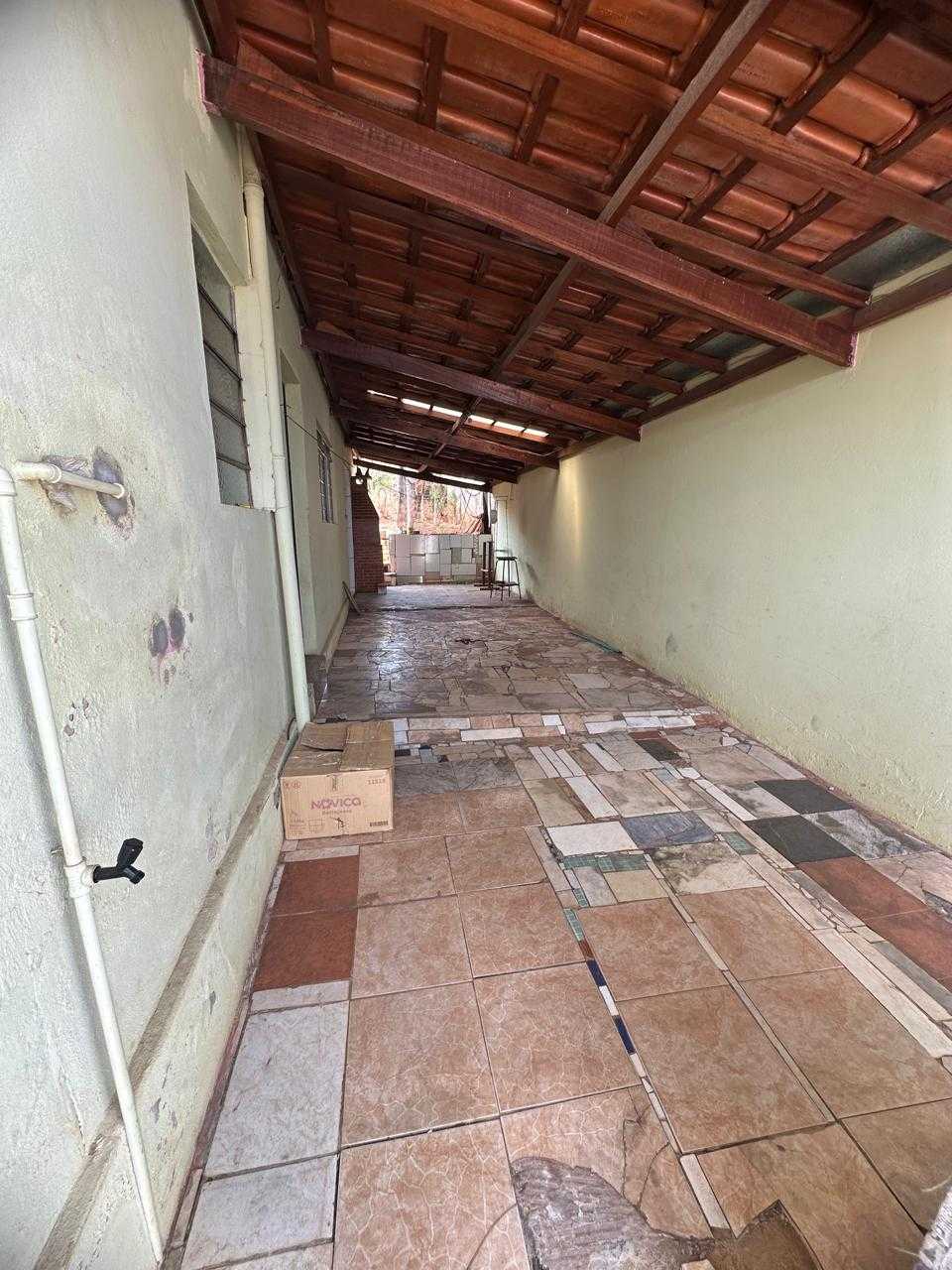 Casa para alugar com 3 quartos, 249m² - Foto 5