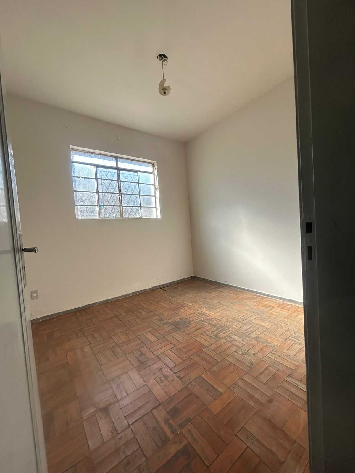 Casa para alugar com 3 quartos, 180m² - Foto 8