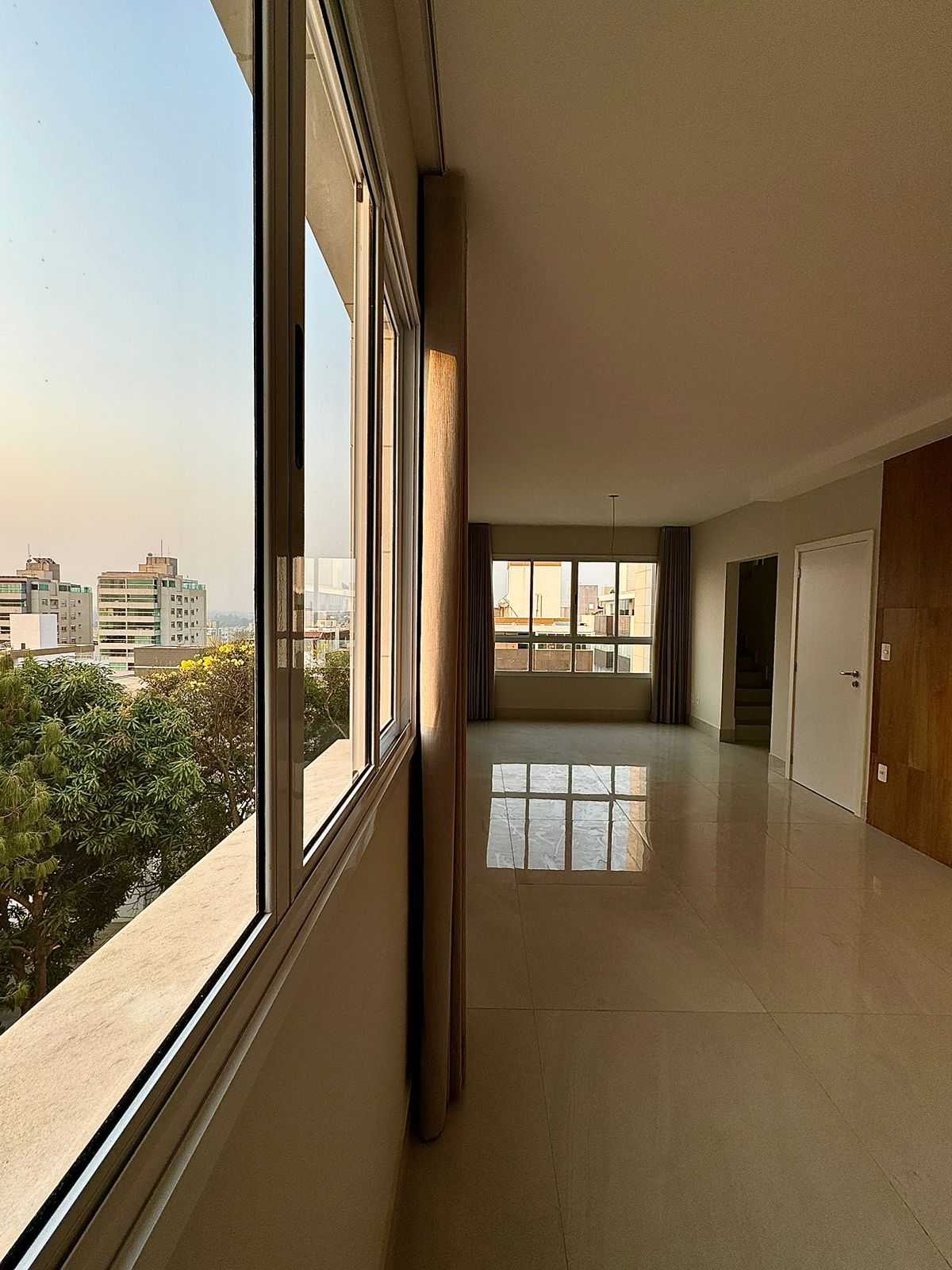 Cobertura à venda com 4 quartos, 228m² - Foto 9