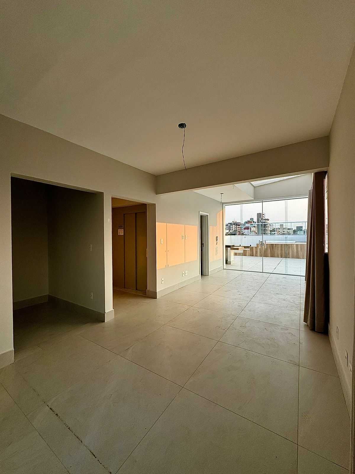 Cobertura à venda com 4 quartos, 228m² - Foto 7