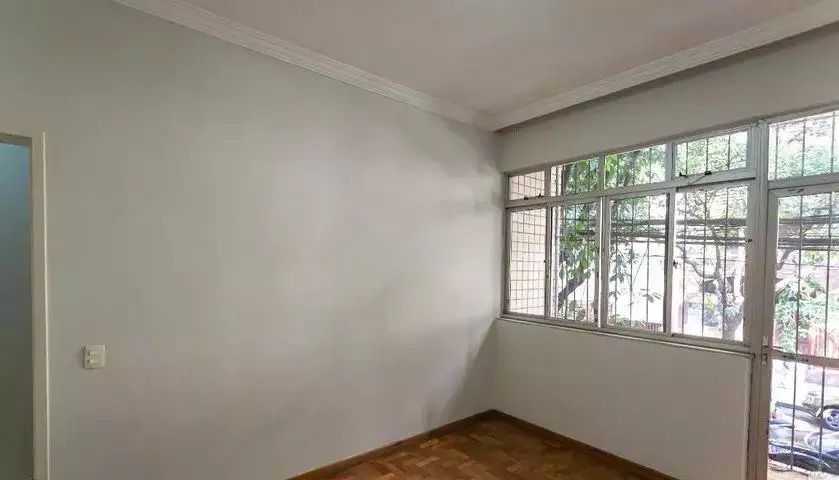 Apartamento à venda com 3 quartos, 120m² - Foto 2