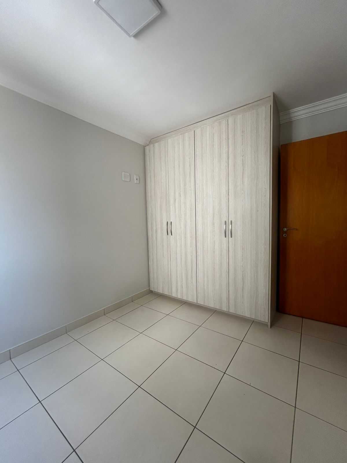 Apartamento à venda com 2 quartos, 65m² - Foto 3