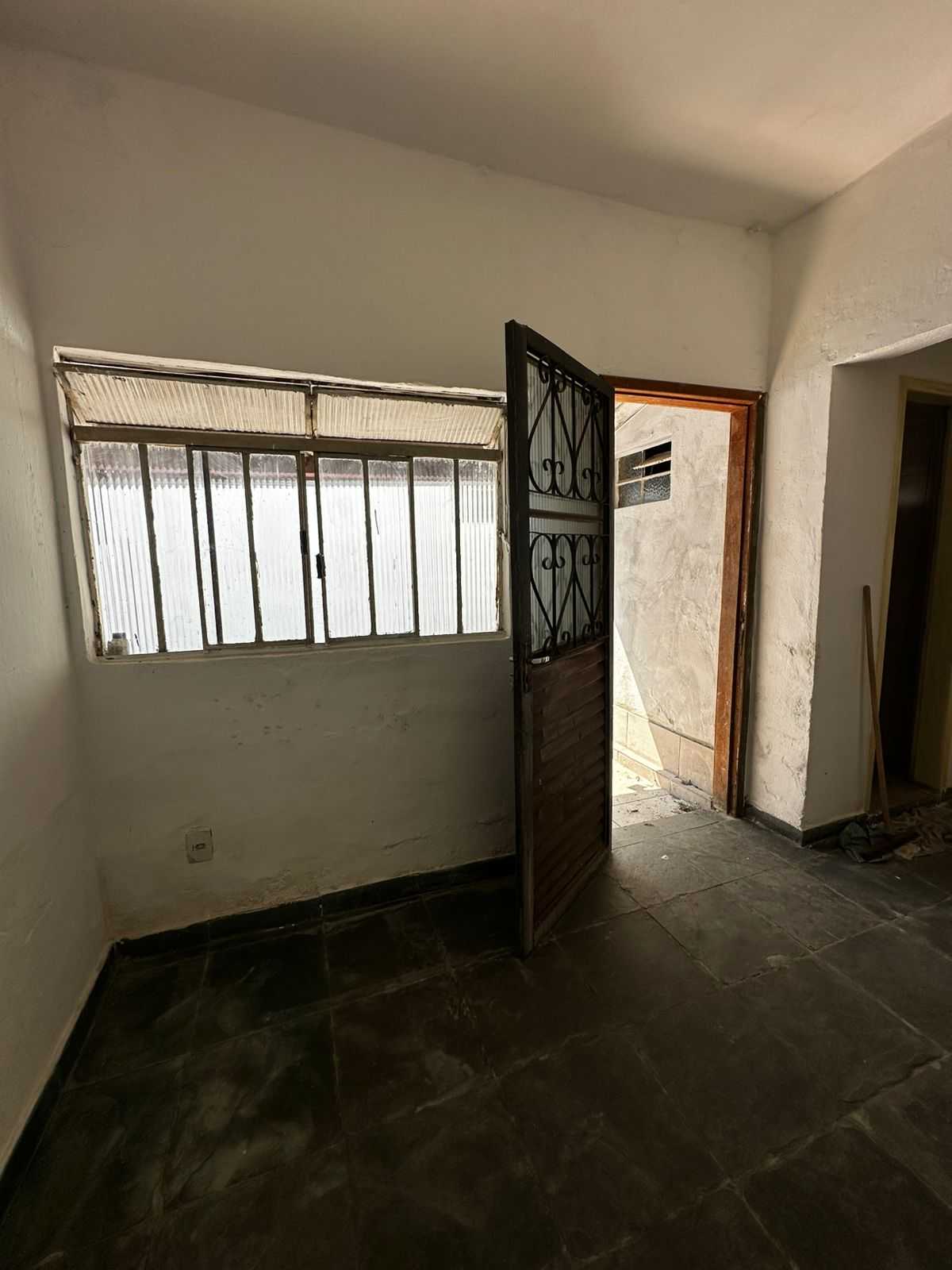 Apartamento para alugar com 2 quartos, 40m² - Foto 14