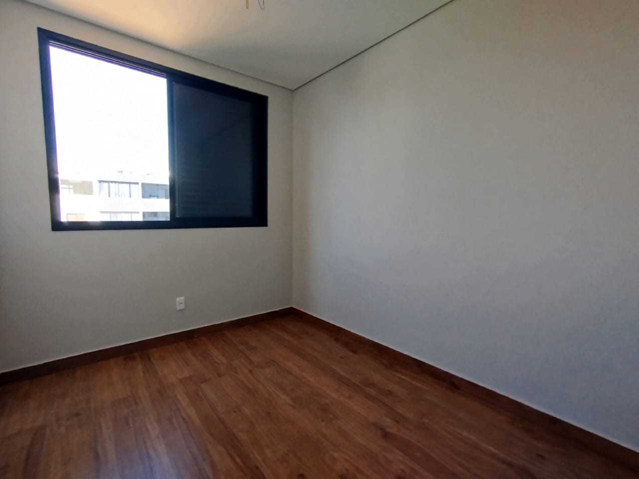 Apartamento à venda com 3 quartos, 85m² - Foto 3