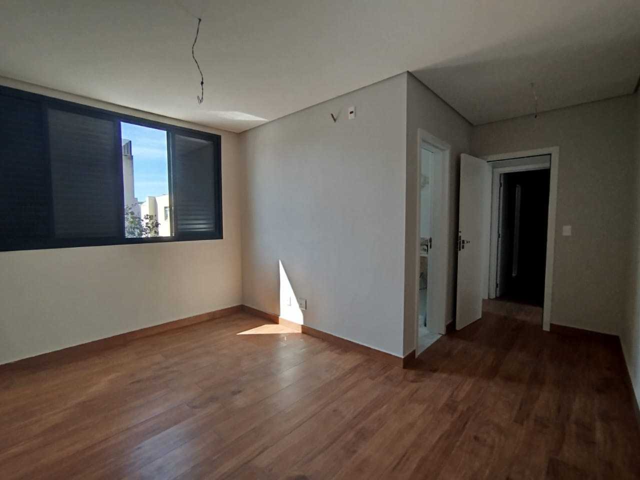 Apartamento à venda com 3 quartos, 85m² - Foto 1