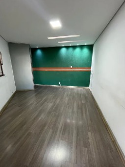 Conjunto Comercial-Sala para alugar com 9 quartos, 360m² - Foto 8