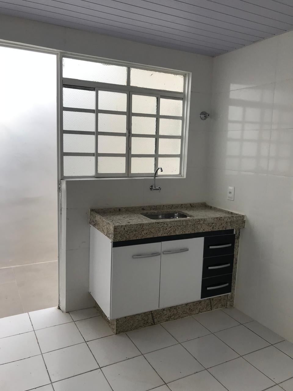 Casa para alugar com 3 quartos, 200m² - Foto 10