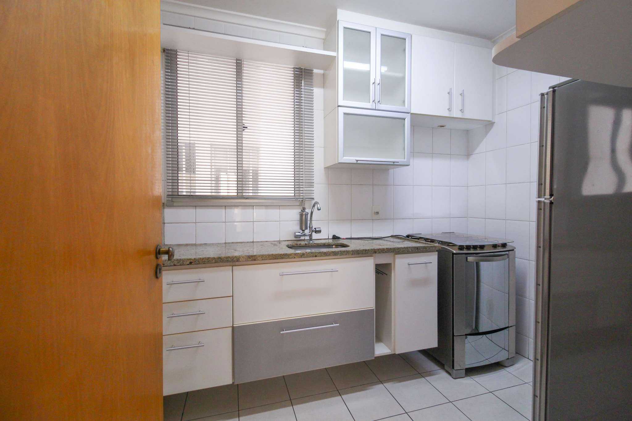 Apartamento à venda com 3 quartos, 80m² - Foto 17