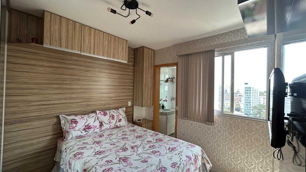 Apartamento à venda com 2 quartos, 60m² - Foto 1