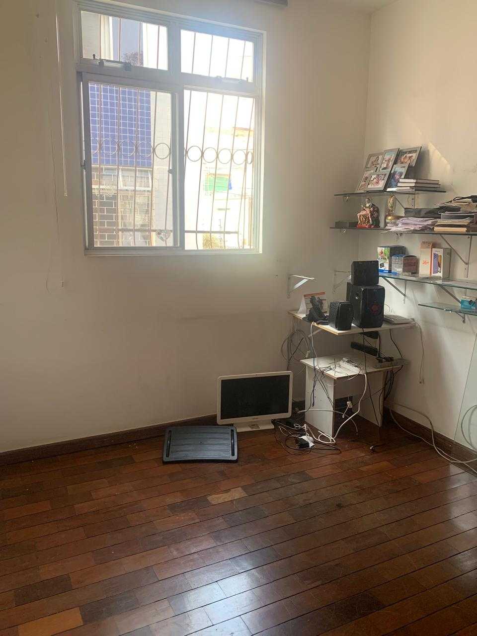 Apartamento à venda com 3 quartos, 97m² - Foto 11