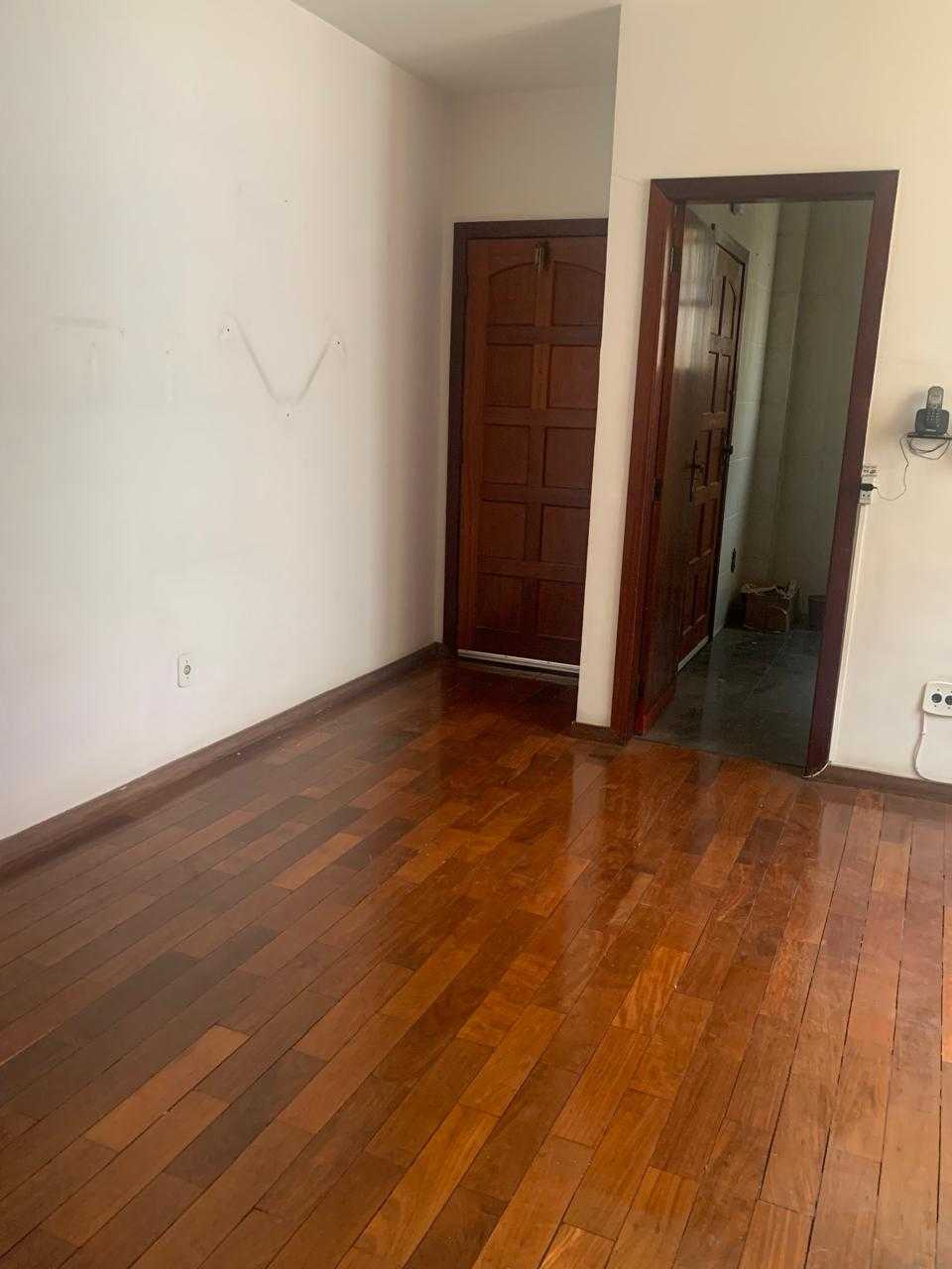 Apartamento à venda com 3 quartos, 97m² - Foto 2