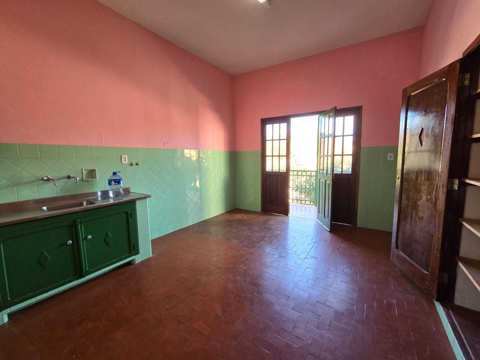 Casa à venda com 5 quartos, 281m² - Foto 7