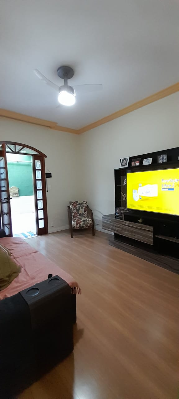 Casa à venda com 2 quartos, 360m² - Foto 3