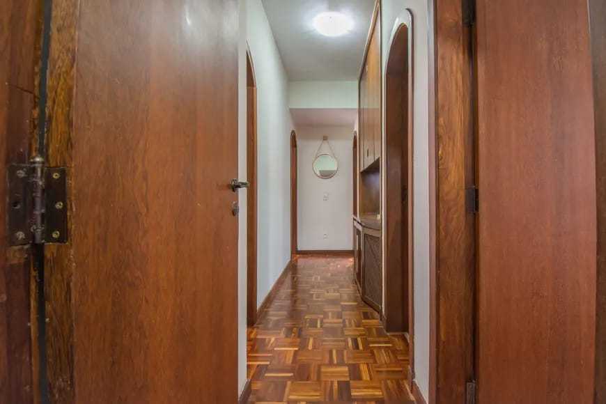 Apartamento à venda com 4 quartos, 180m² - Foto 17