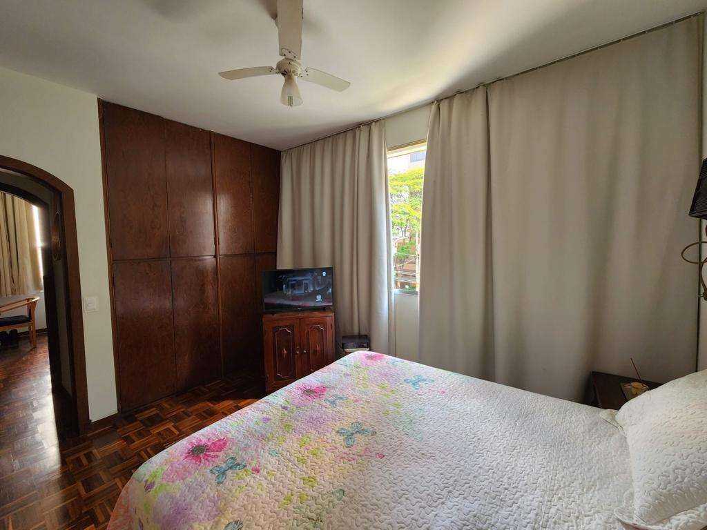 Apartamento à venda com 4 quartos, 180m² - Foto 25