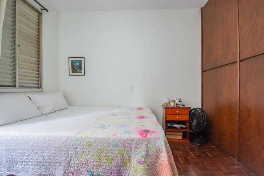 Apartamento à venda com 4 quartos, 180m² - Foto 11