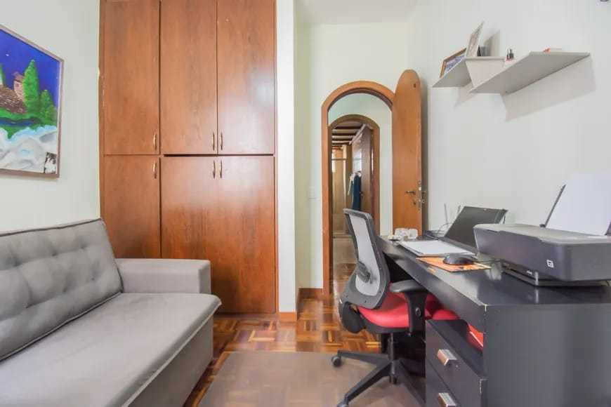 Apartamento à venda com 4 quartos, 180m² - Foto 6