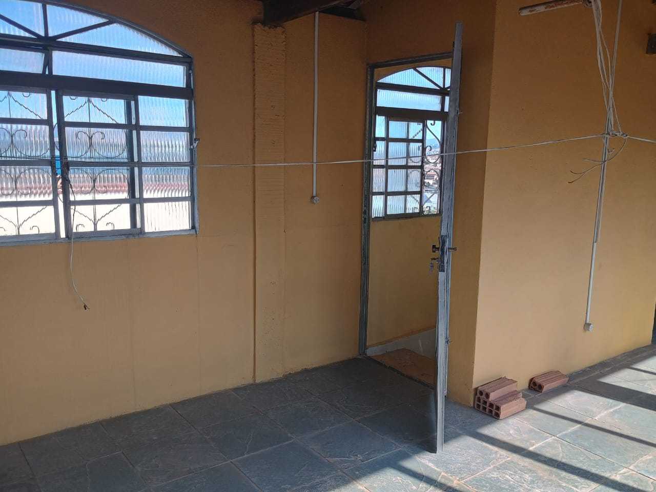 Casa à venda com 3 quartos, 370m² - Foto 7