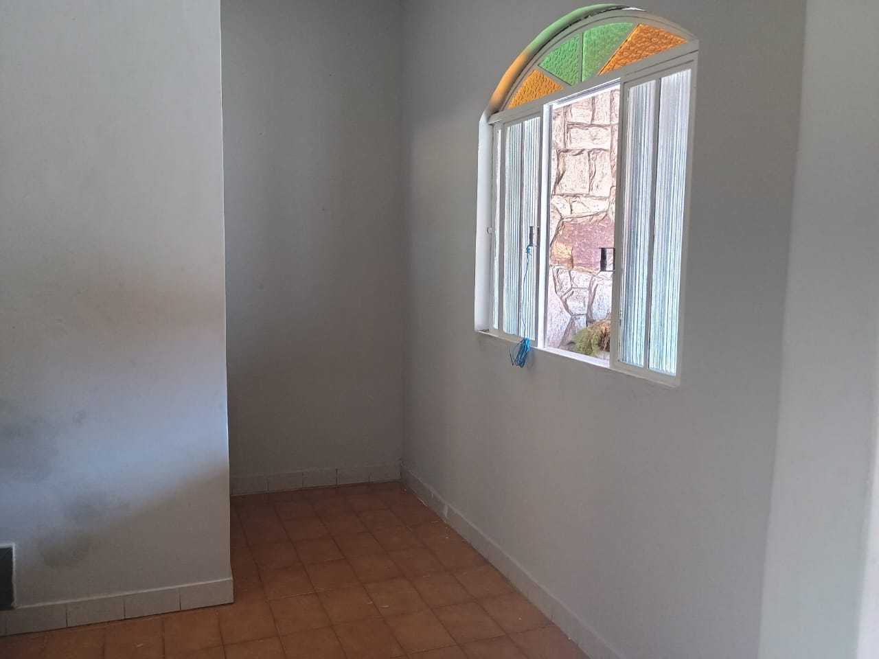 Casa à venda com 3 quartos, 370m² - Foto 9