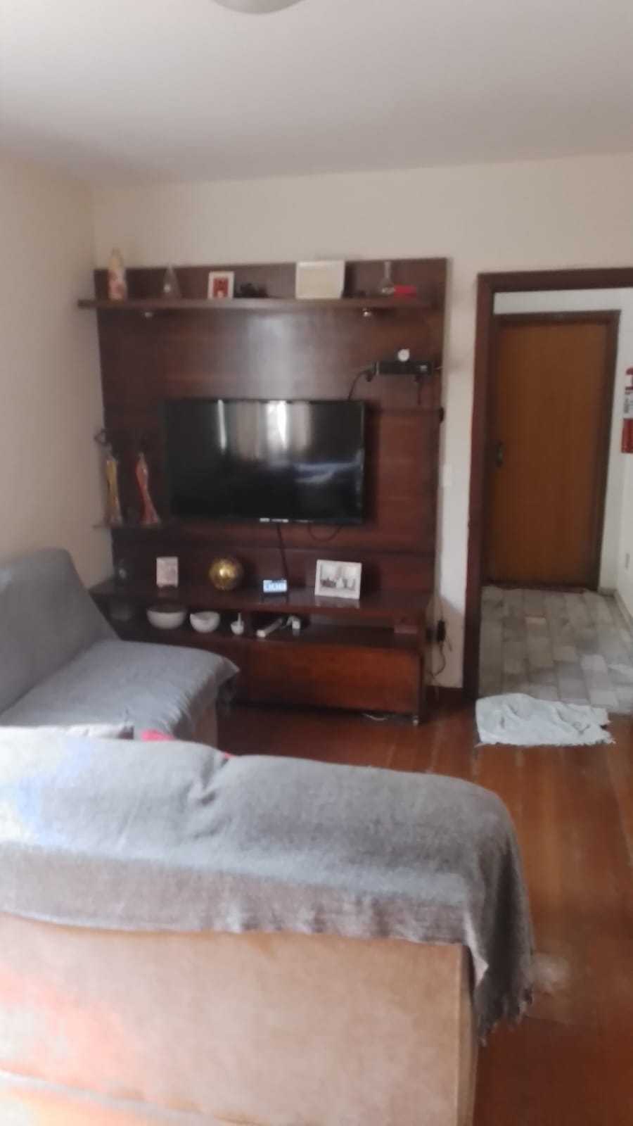 Apartamento à venda com 3 quartos, 75m² - Foto 1