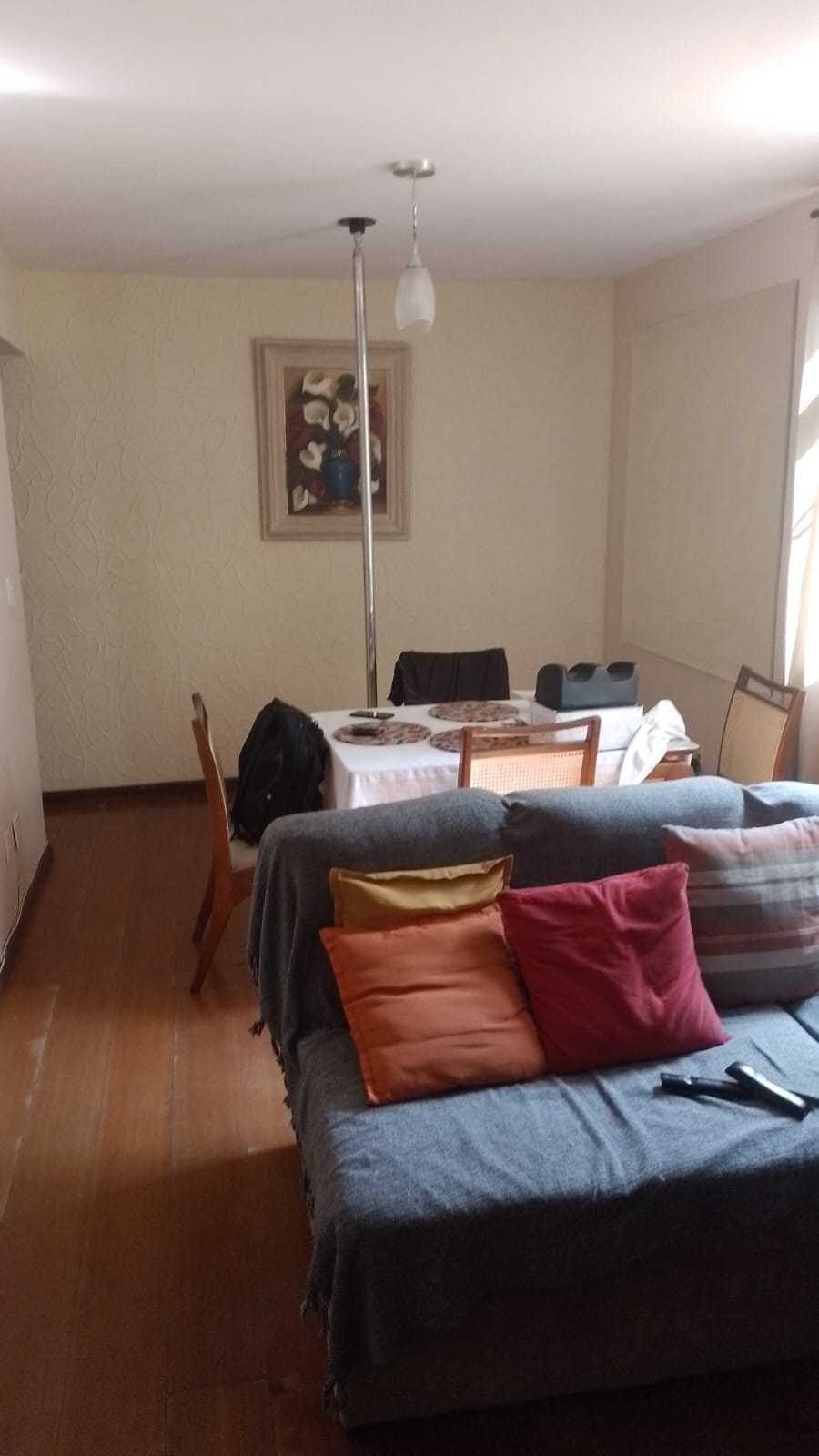 Apartamento à venda com 3 quartos, 75m² - Foto 2