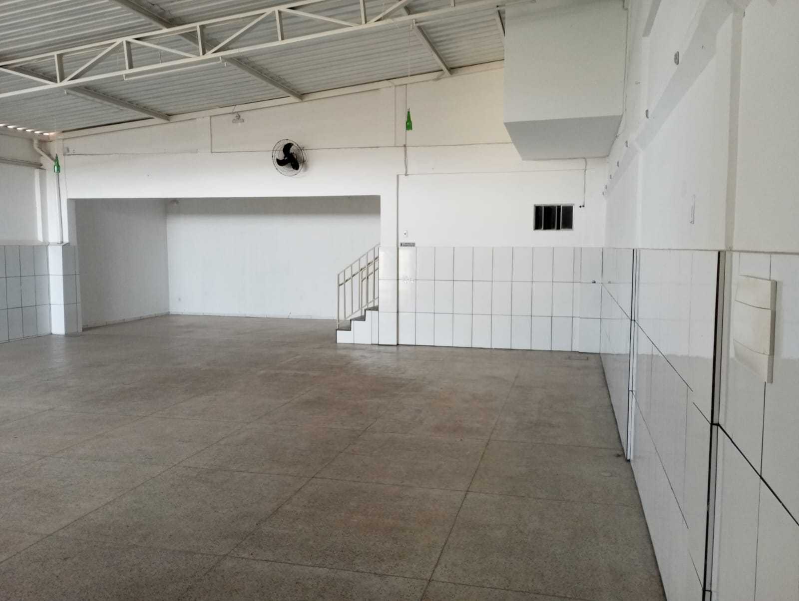 Depósito-Galpão-Armazém para alugar, 300m² - Foto 2