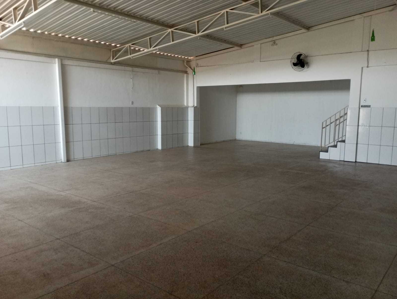 Depósito-Galpão-Armazém para alugar, 300m² - Foto 1