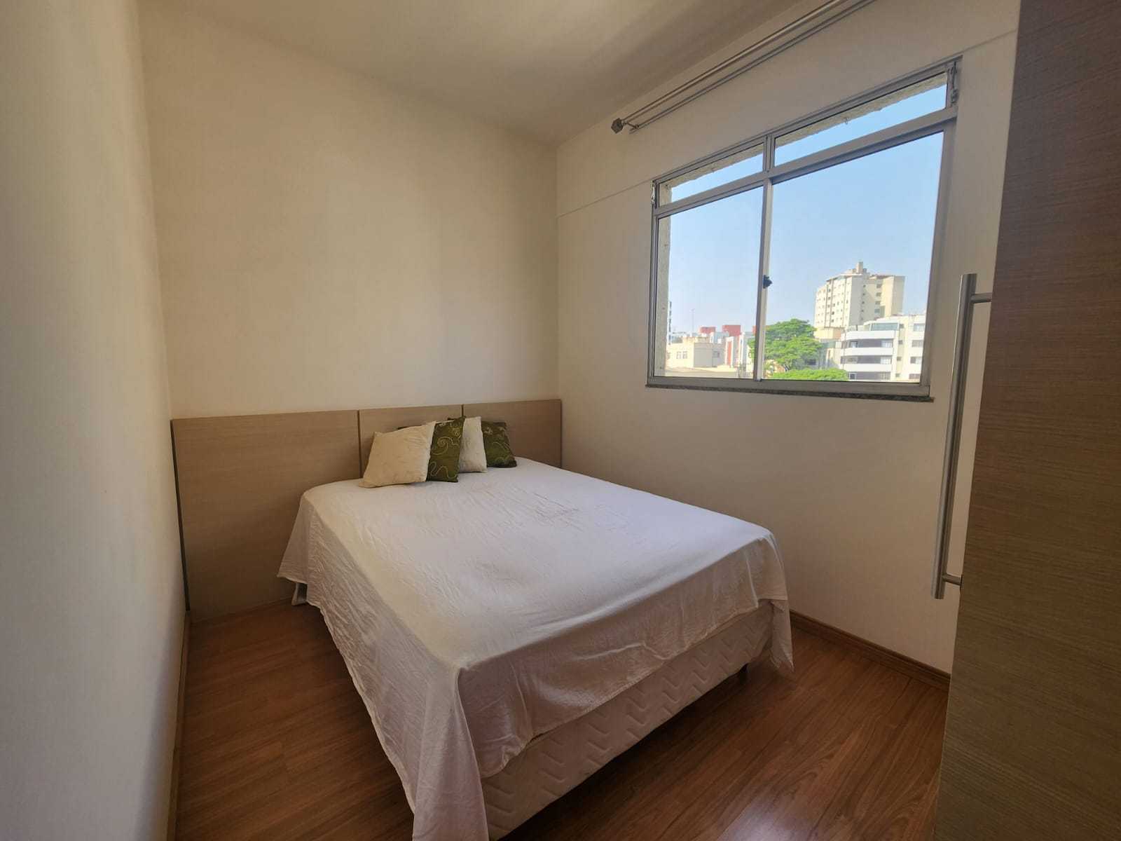 Apartamento para alugar com 2 quartos, 68m² - Foto 3