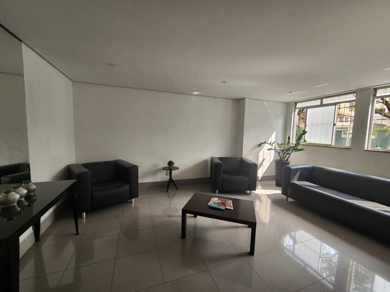 Apartamento para alugar com 2 quartos, 68m² - Foto 13