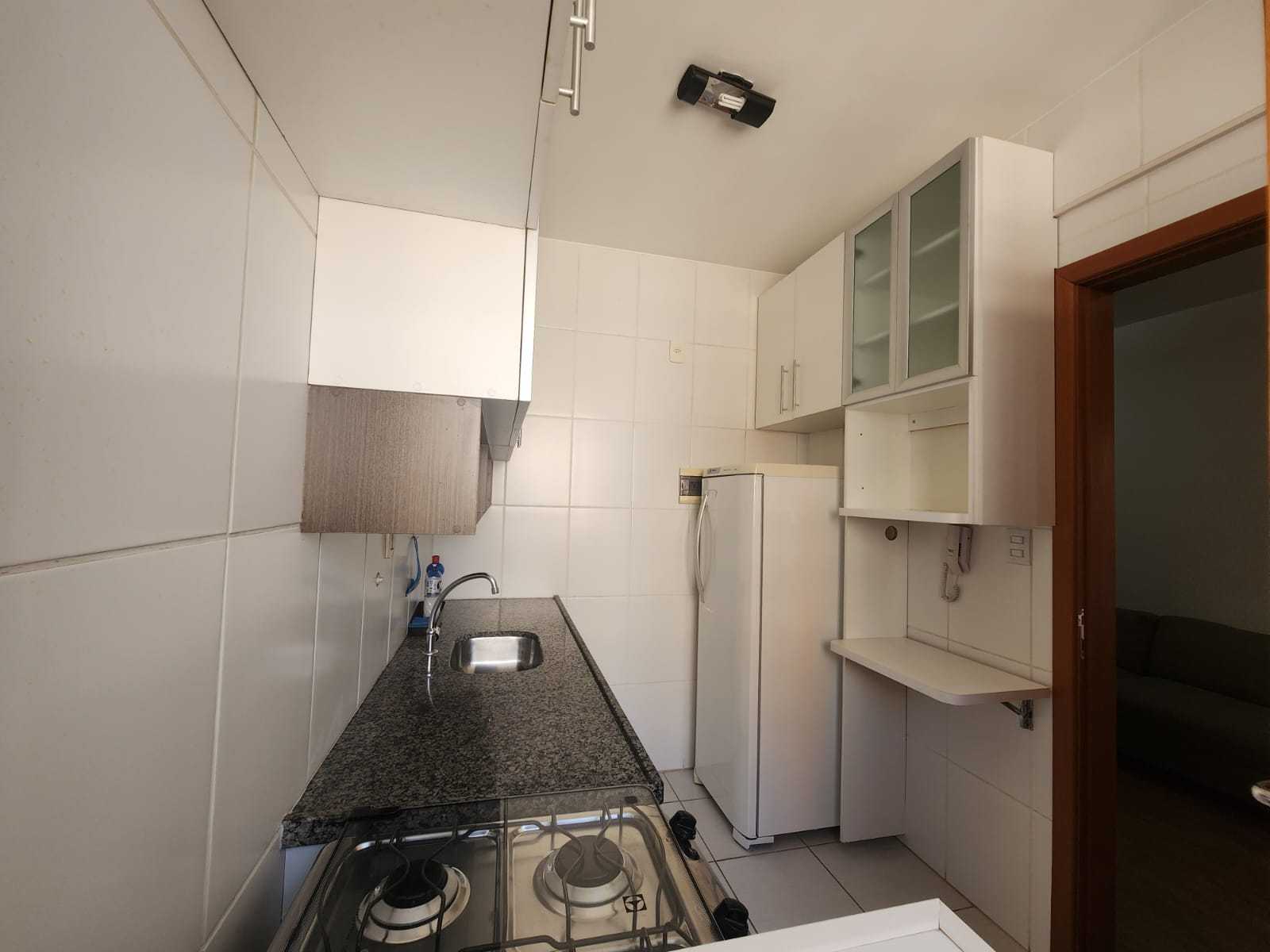 Apartamento para alugar com 2 quartos, 68m² - Foto 8