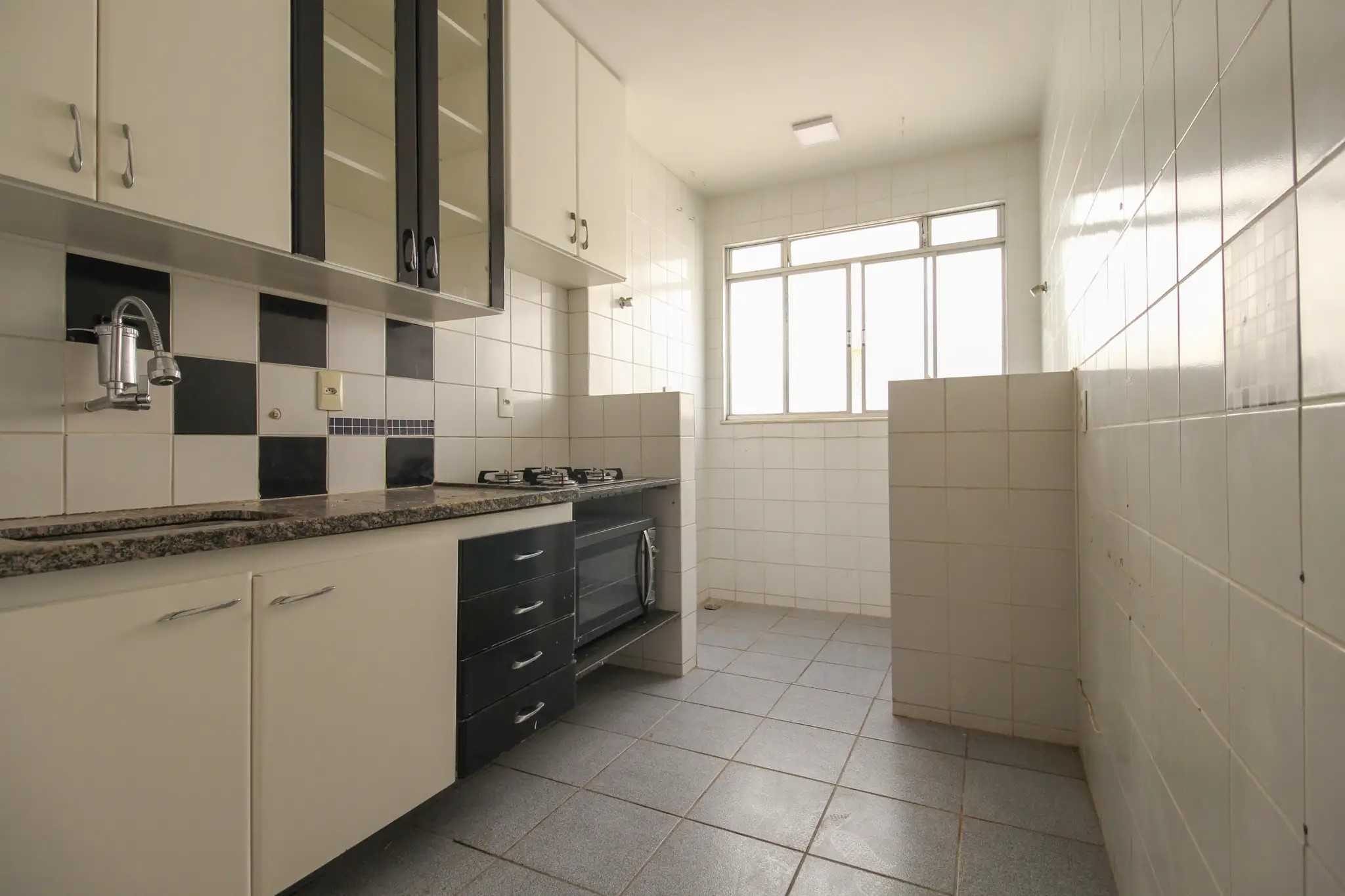 Apartamento à venda com 2 quartos, 60m² - Foto 11