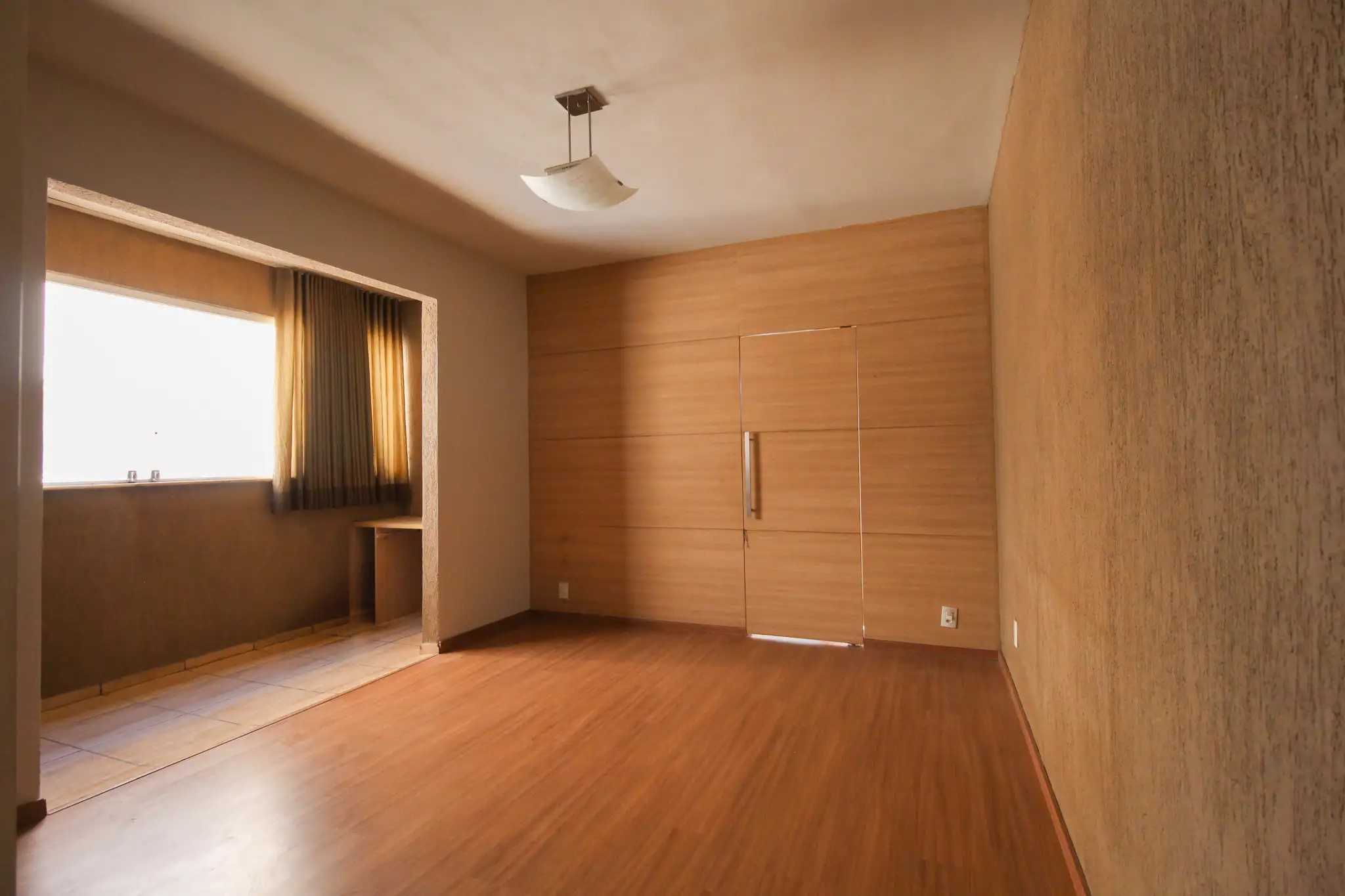 Apartamento à venda com 2 quartos, 60m² - Foto 1