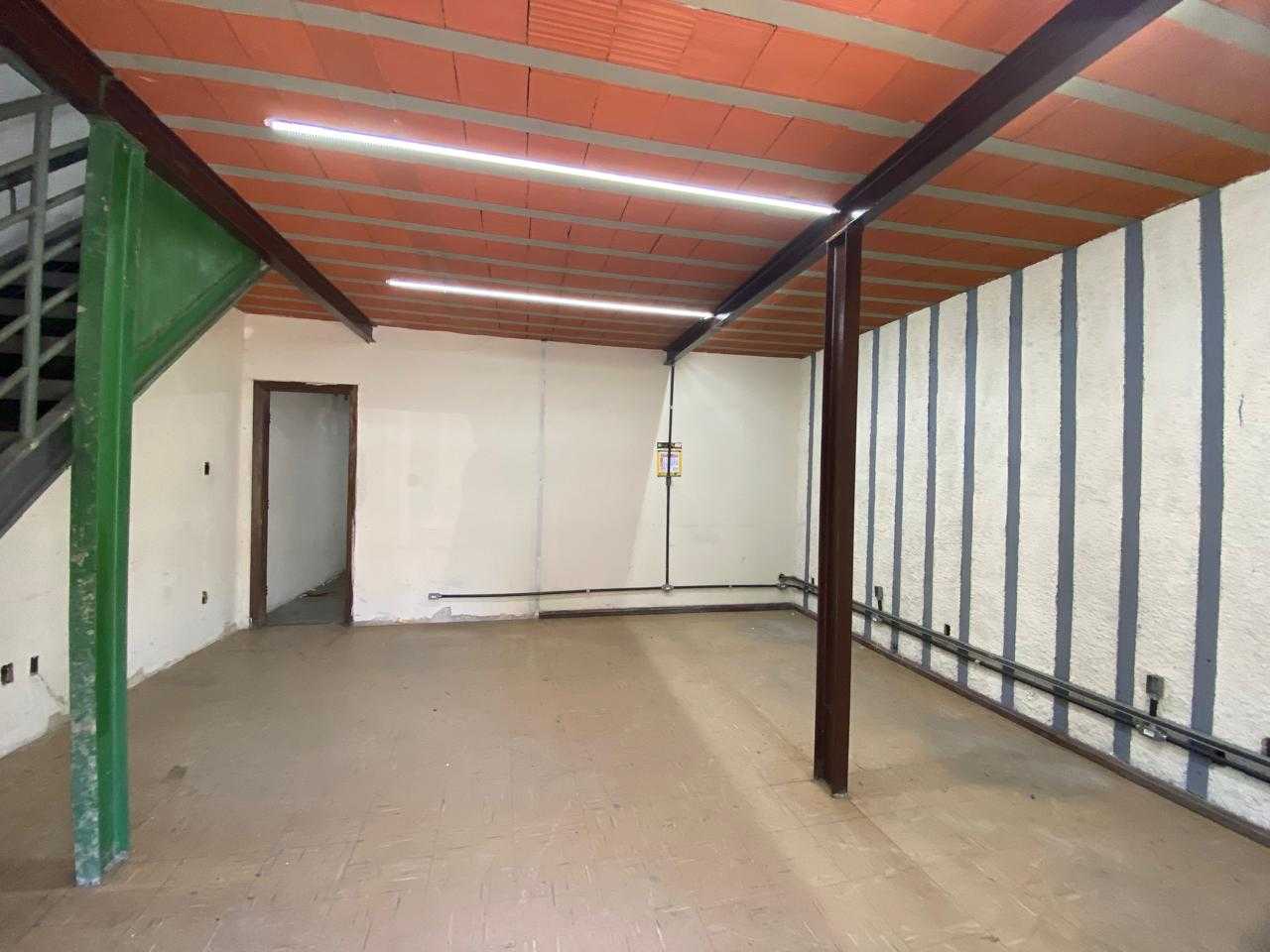 Depósito-Galpão-Armazém para alugar, 360m² - Foto 4