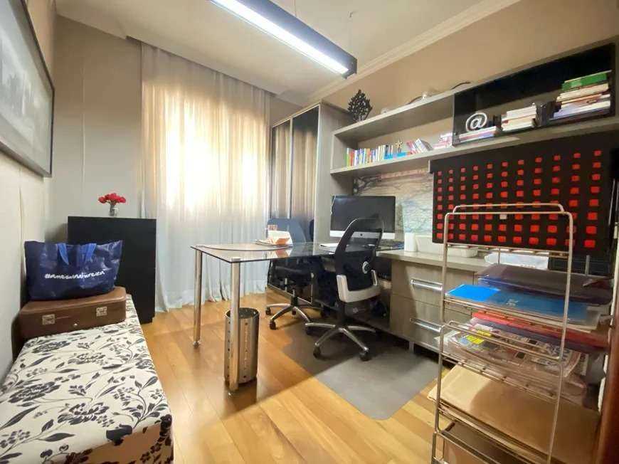 Cobertura à venda com 4 quartos, 213m² - Foto 4