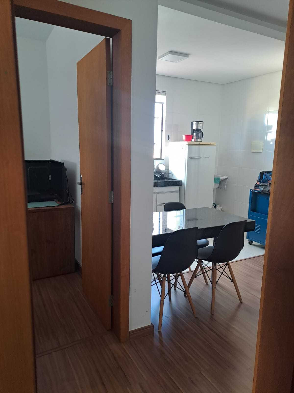 Apartamento à venda com 2 quartos, 58m² - Foto 4