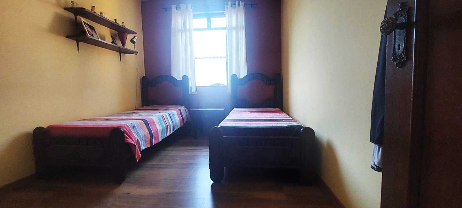 Casa à venda com 5 quartos, 250m² - Foto 25