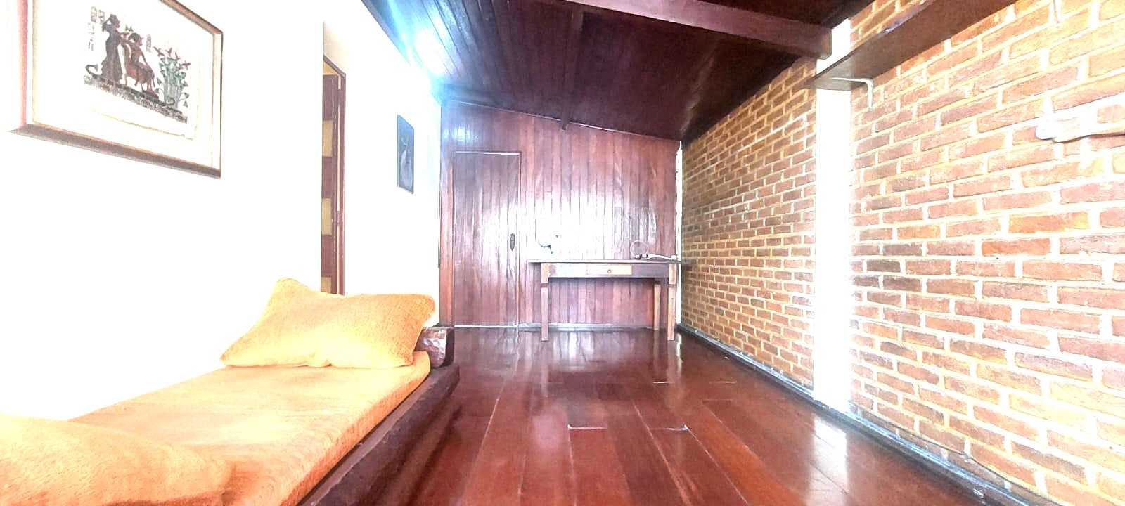 Casa à venda com 5 quartos, 250m² - Foto 19