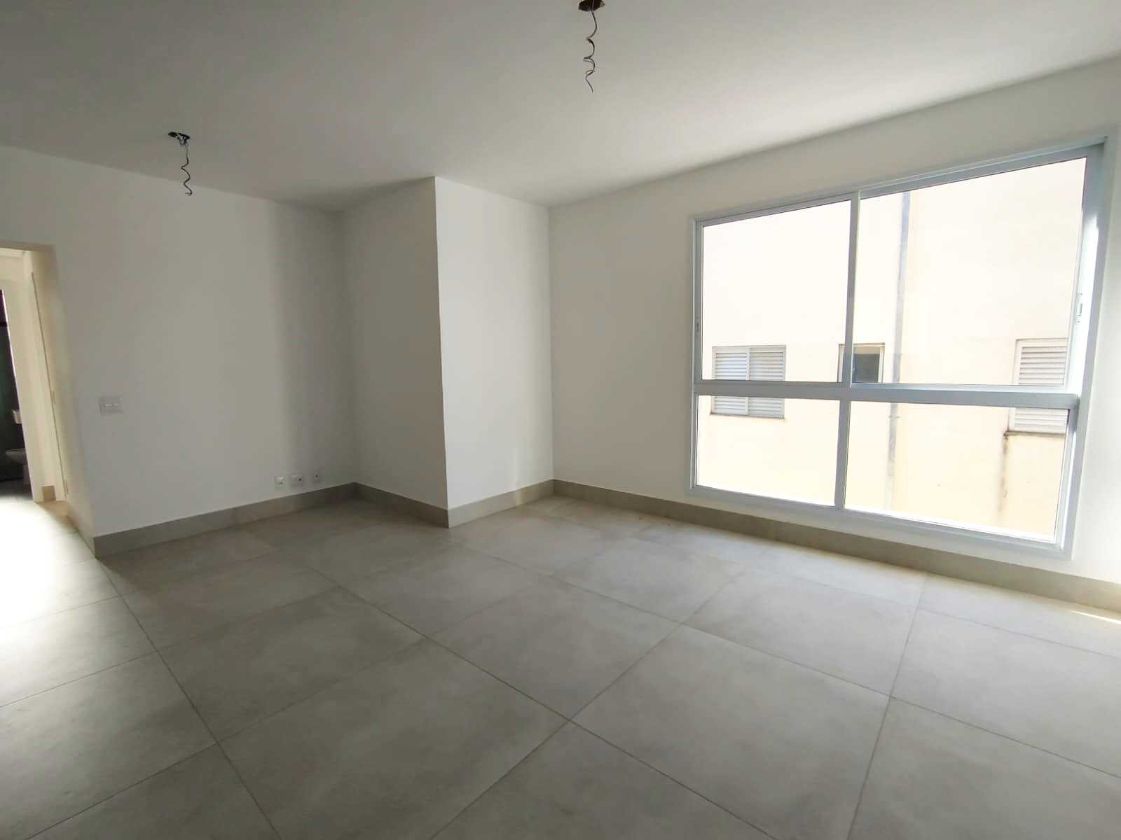 Apartamento à venda com 3 quartos, 78m² - Foto 1