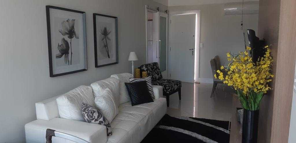 Apartamento à venda com 3 quartos, 85m² - Foto 3