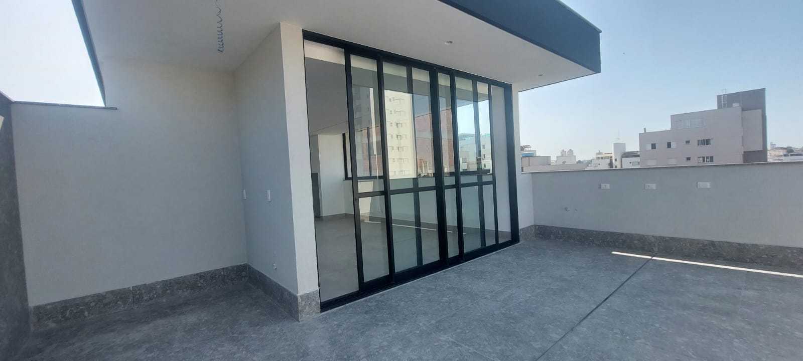 Cobertura à venda com 3 quartos, 150m² - Foto 3