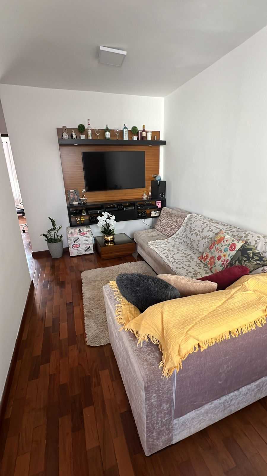 Apartamento à venda com 3 quartos, 60m² - Foto 2