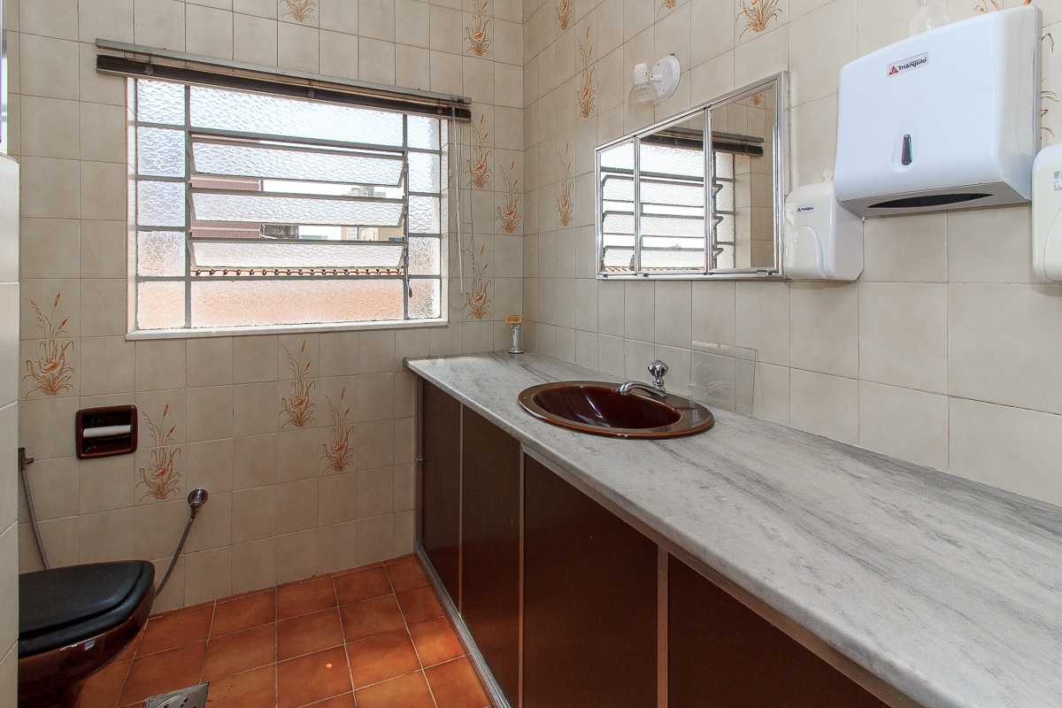 Casa à venda com 4 quartos, 303m² - Foto 15