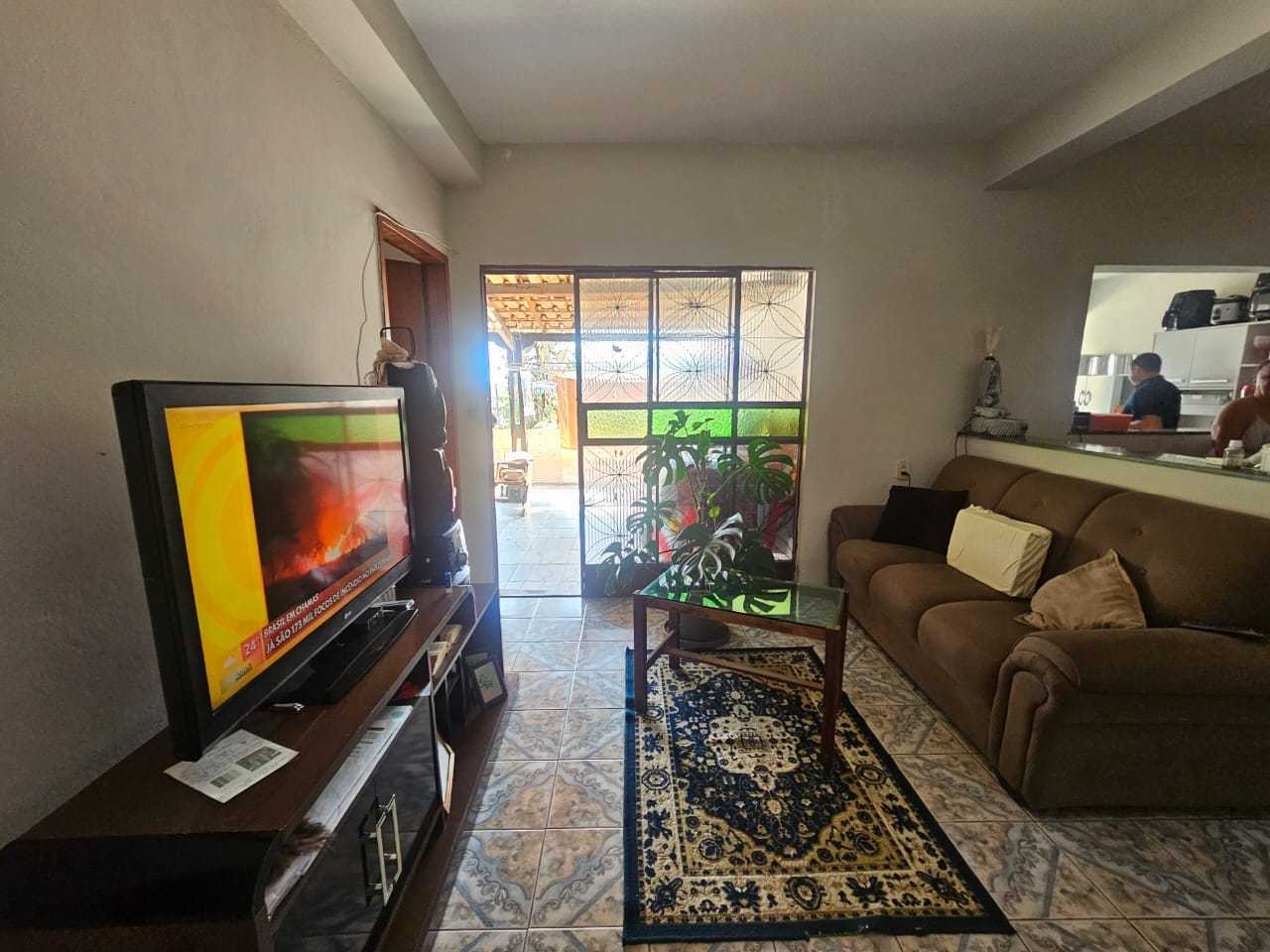 Casa à venda com 4 quartos, 141m² - Foto 5