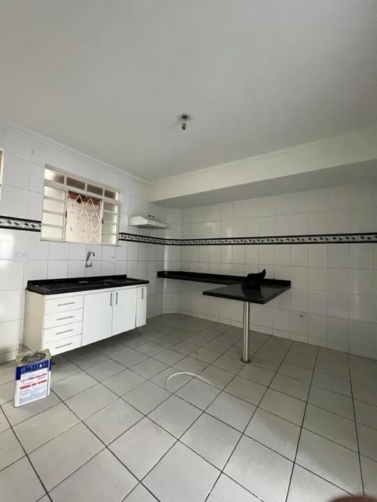 Casa à venda com 2 quartos, 360m² - Foto 5