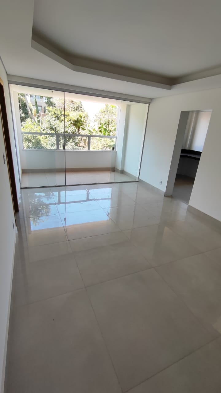 Apartamento à venda com 3 quartos, 85m² - Foto 3