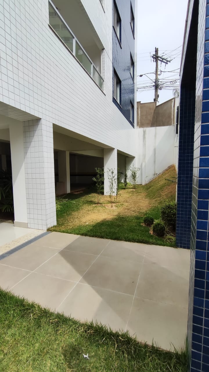 Apartamento à venda com 3 quartos, 85m² - Foto 25