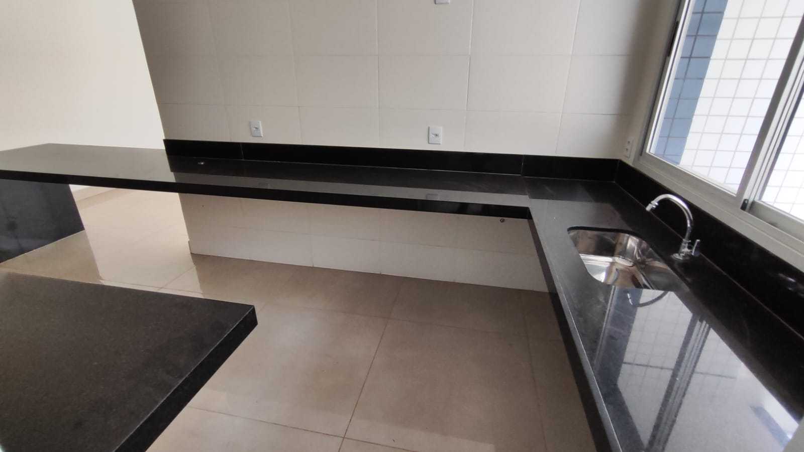 Apartamento à venda com 3 quartos, 170m² - Foto 7