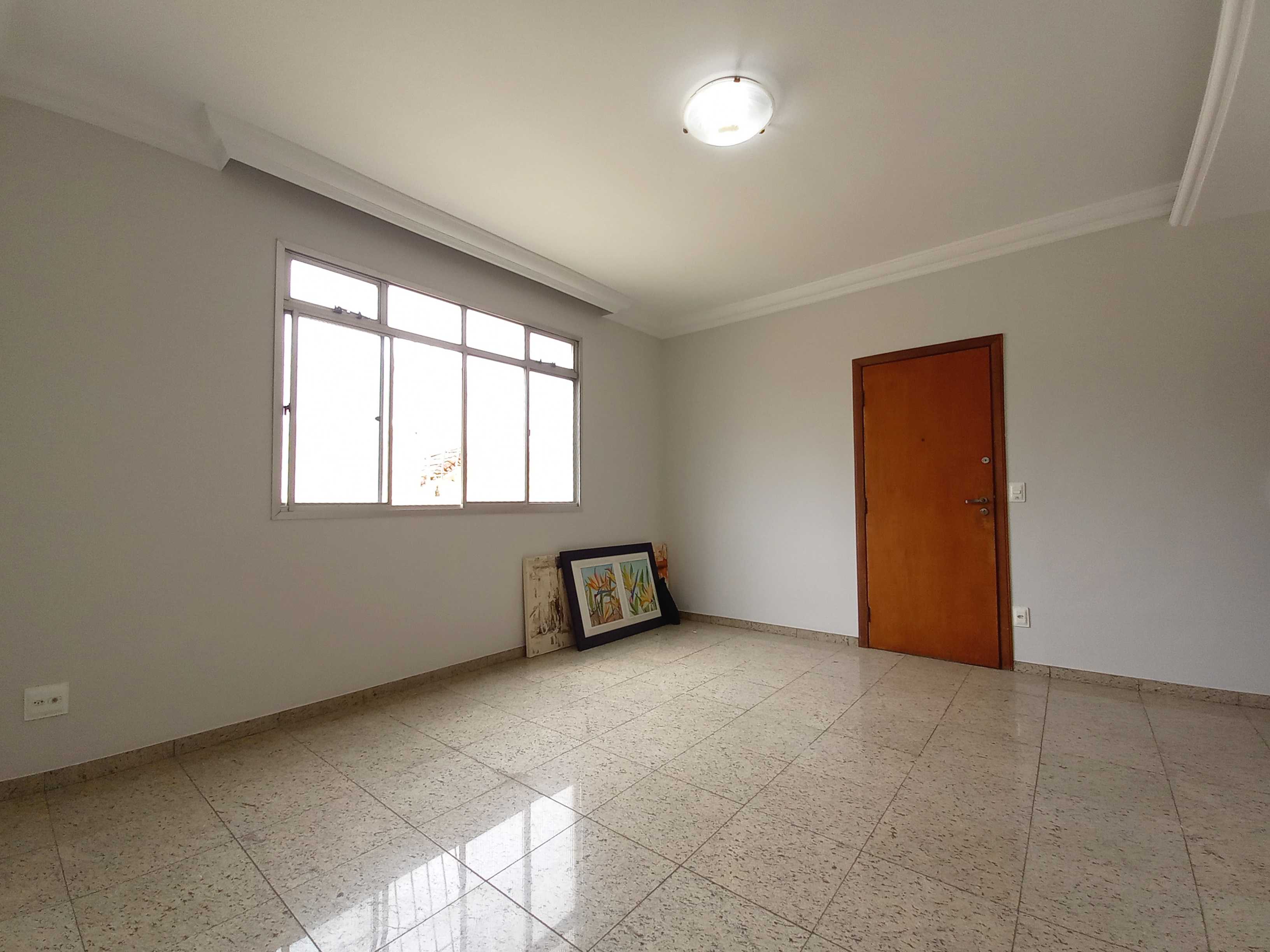 Apartamento à venda com 4 quartos, 142m² - Foto 2